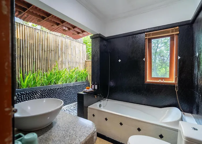 Bed and breakfast Peaceful & Quiet In Tropical Garden