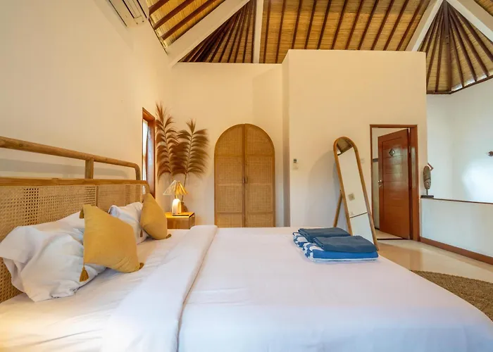 Peaceful & Quiet In Tropical Garden Bed and breakfast 3*